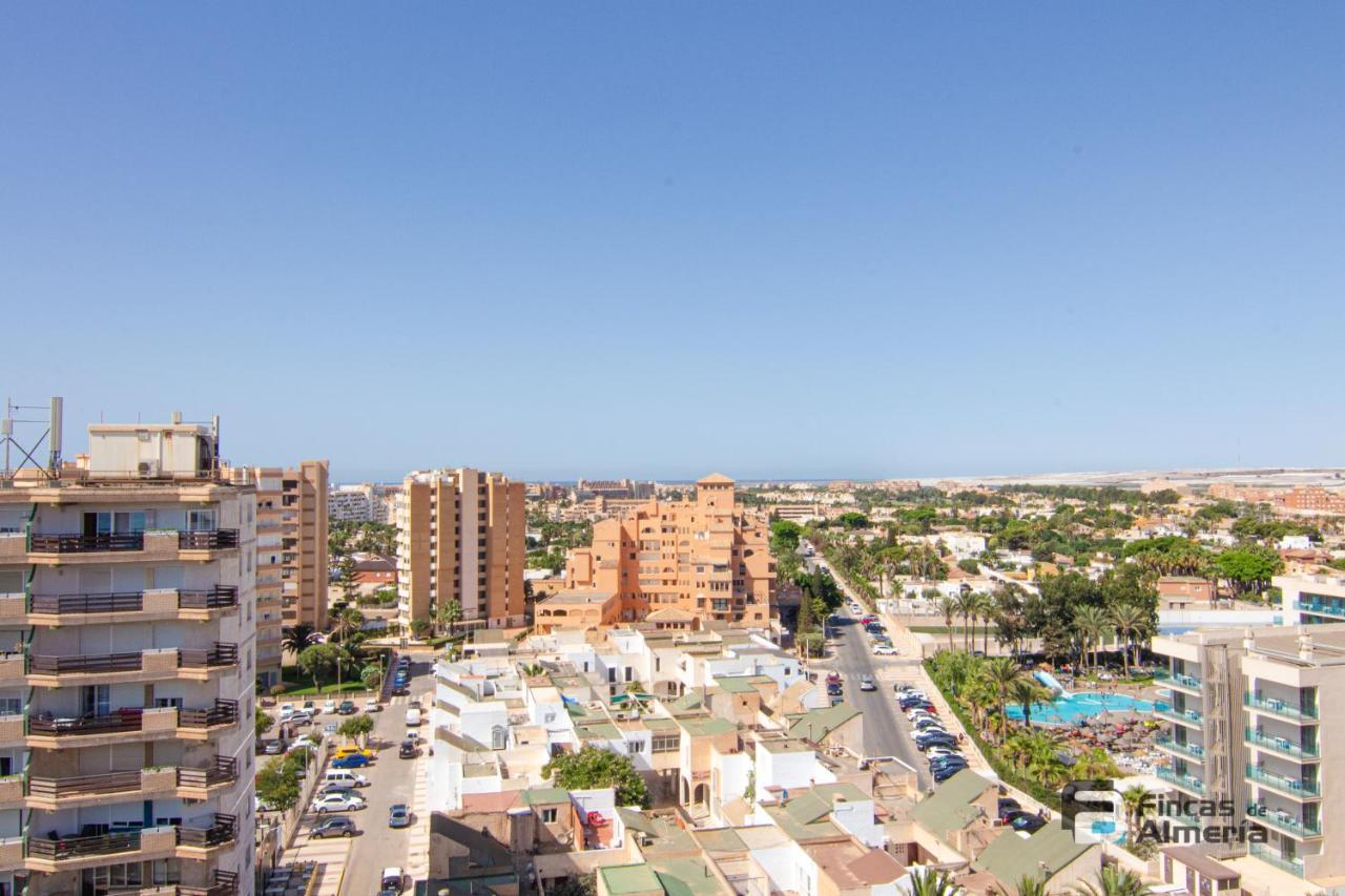 Appartement Atico Las Gaviotas R&R à Roquetas de Mar Extérieur photo